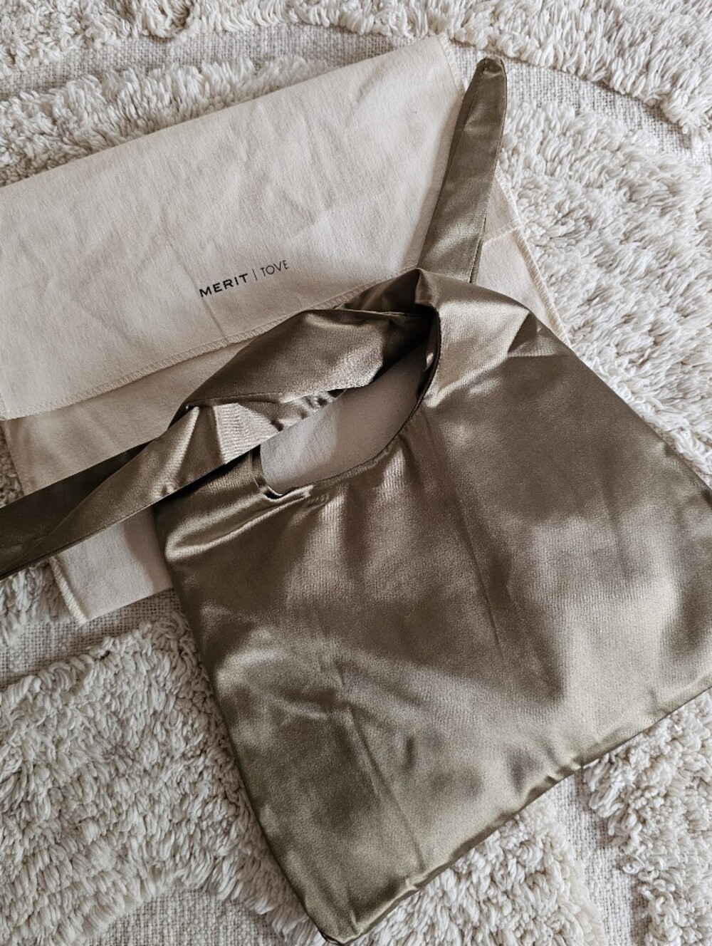 Merit X Tove signature limited-edition bag - Picture 2 of 7